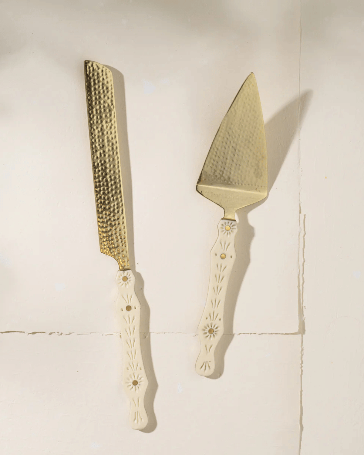 Hana Resin &amp; Gold Cake Servers by Inartisan