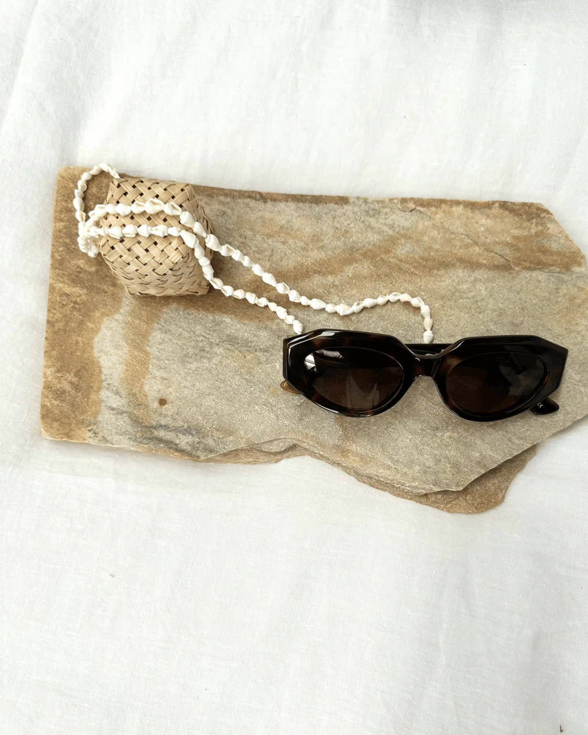 Black Salt Co - Sunglass Shell Chain