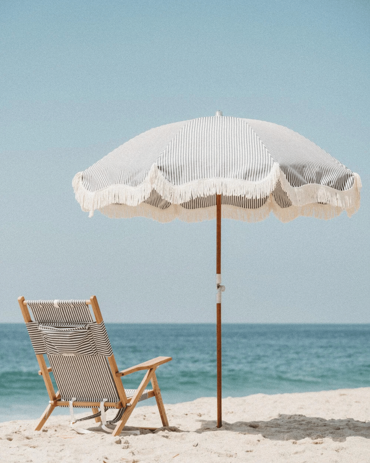 Business &amp; Pleasure Co - The Premium Beach Umbrella - Lauren&