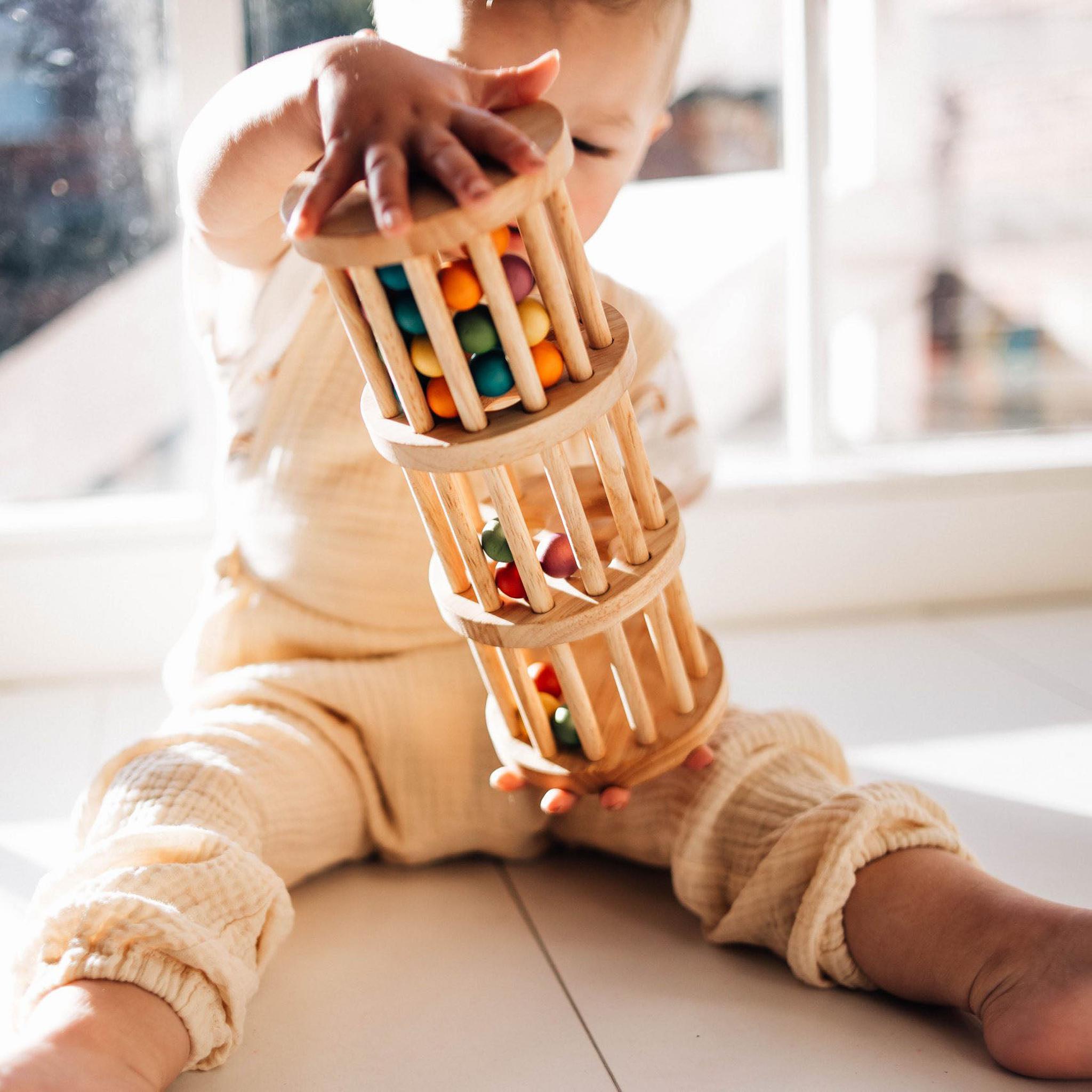 qtoys rainmaker wooden toy with colouring wooden balls